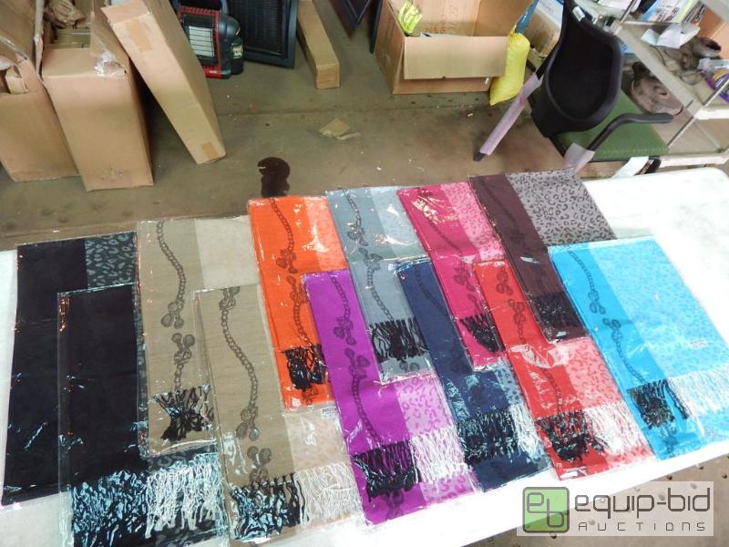 lot 3760 image: Lot of Quality Pashmina Shawls Assorted Colors