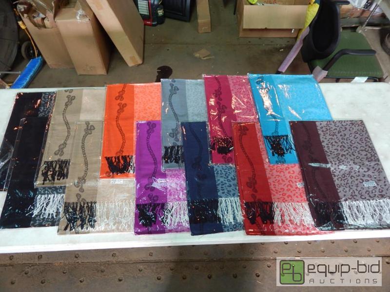 lot 3761 image: Lot of Quality Pashmina Shawls Assorted Colors