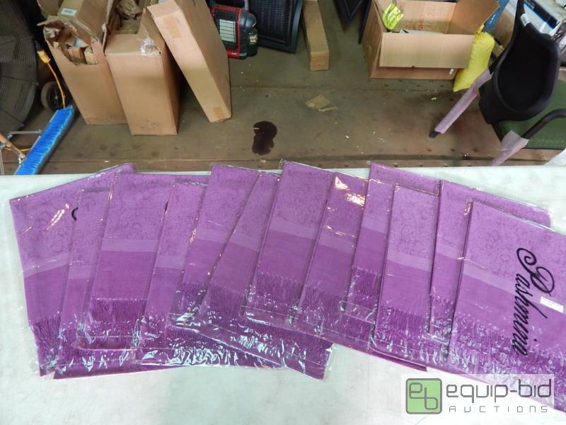 lot 3764 image: Lot of Quality Pashmina Shawls