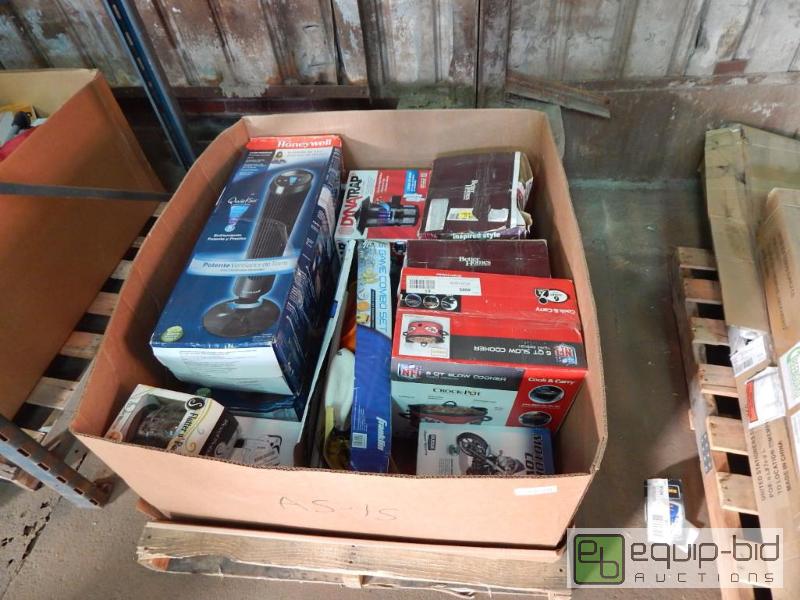 lot 3803 image: Lot of Store Returns