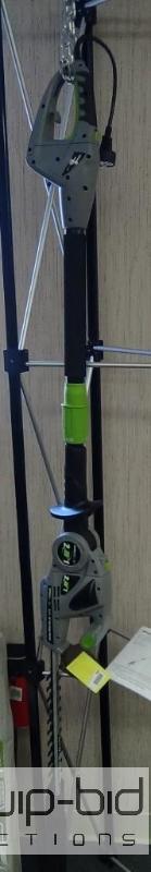 lot 2660 image: Earthwise CVPH41018 18-Inch 2.8 Amp Electric 2-in-1 PoleHand Held Hedge Trimmer