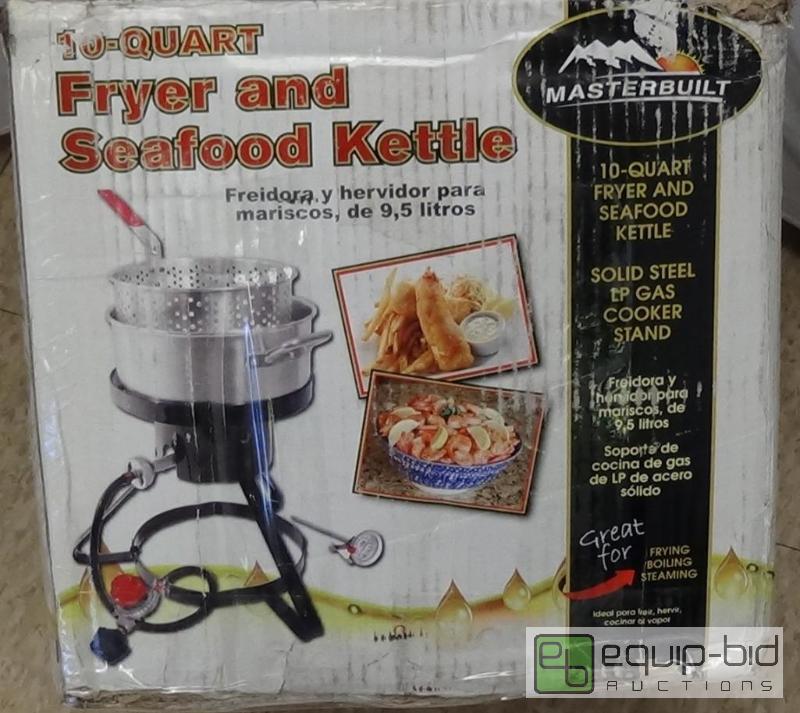 lot 2720 image: Masterbuilt MB10 Outdoor LP Gas 10-quart Fryer and Seafood Kettle
