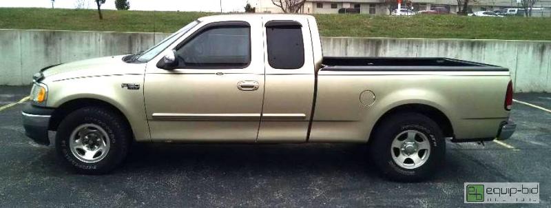 lot 5 image: 1999 Ford F150