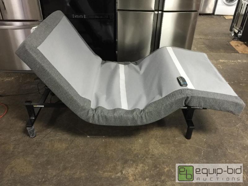 lot 1182 image: Beautyrest Renew Twin-XL Adjustable Powerbase