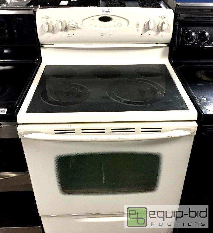 lot 1194 image: MAYTAG 30 5.1 CU FT FREESTANDING SELF CLEANING RANGE
