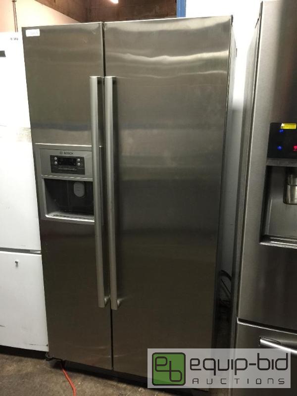 lot 1197 image: Bosch Evolution 800 Series 20.0 cu. ft. Counter-Depth Side by Side Refrigerator