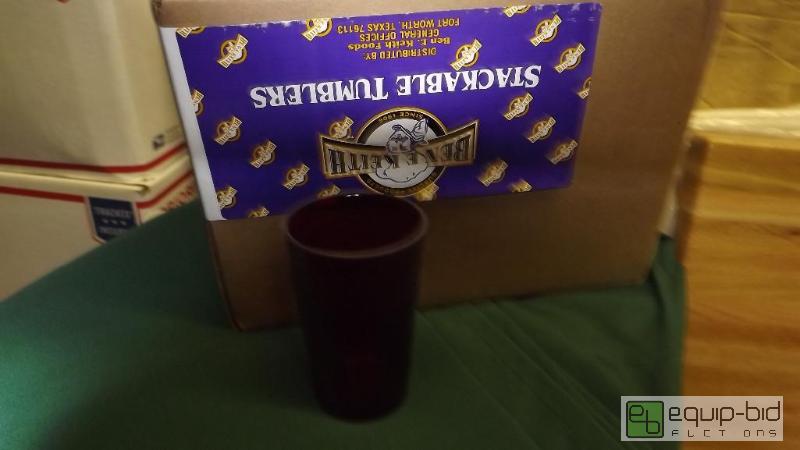 lot 10300 image: Case of 5 oz tumblers...