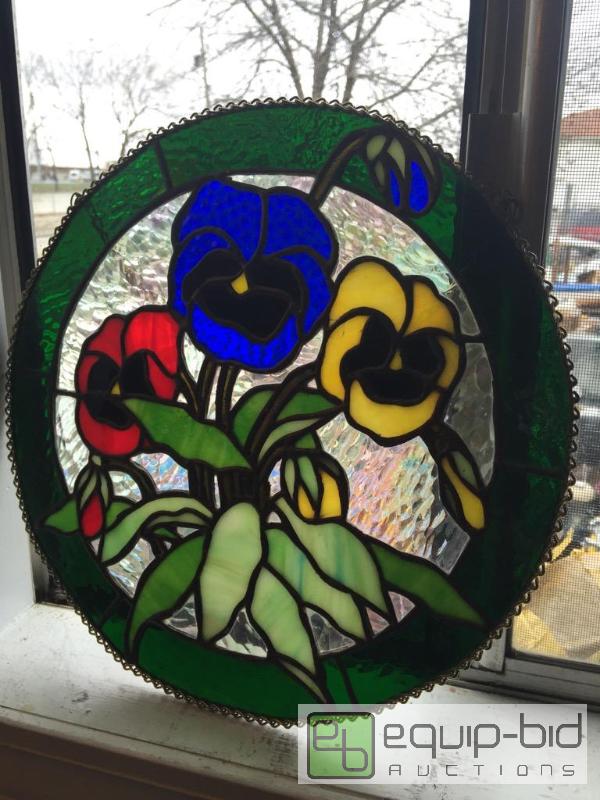 lot 2 image: Nice 12 inch round stained glass piece...