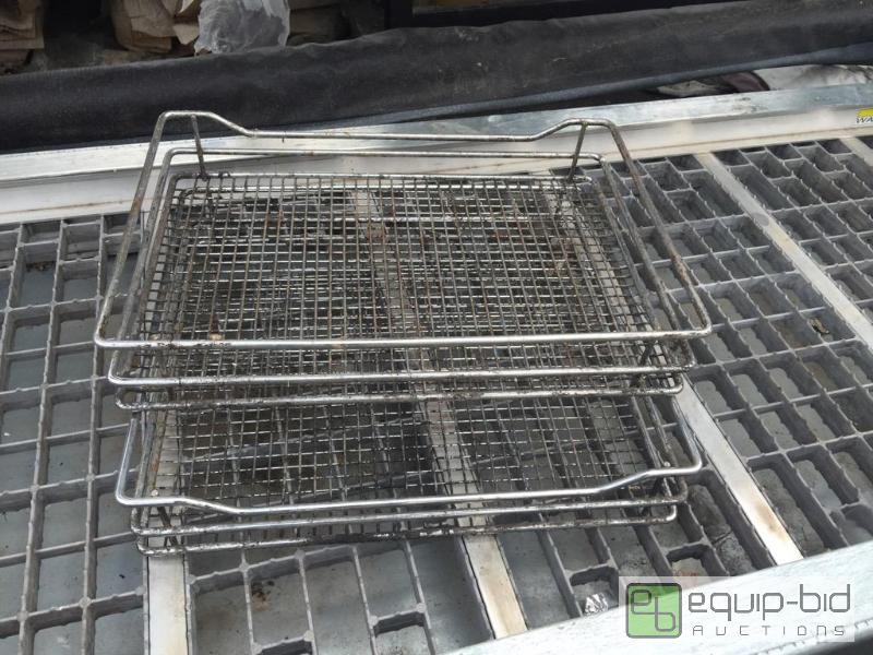 lot 25 image: Barbecue grill baskets great for smokers top ...