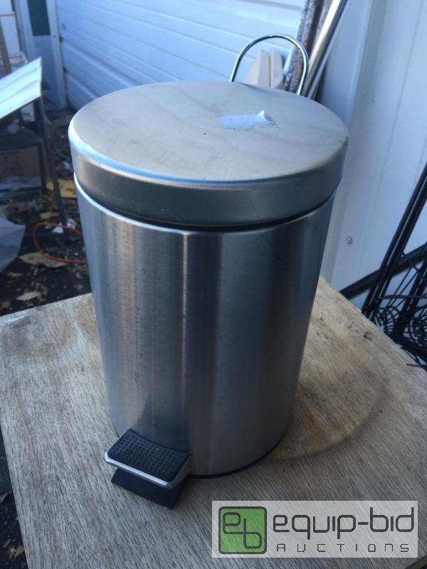 lot 53 image: Small stainless steel fliptop trashcan...