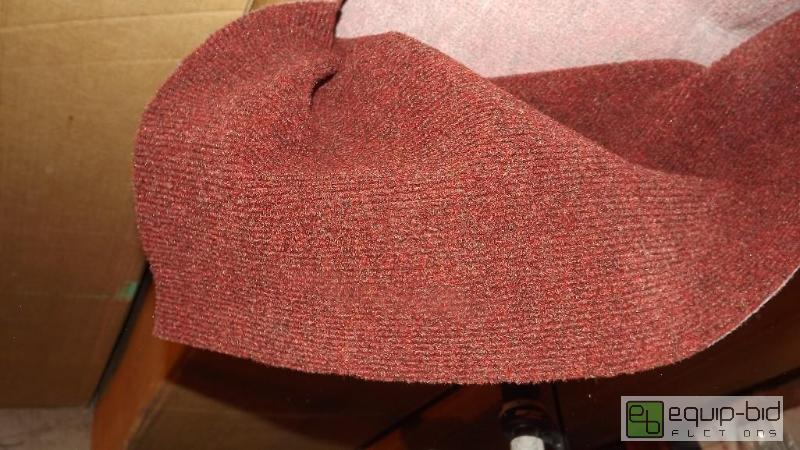 lot 6122 image: New 46&quot x 86&quot roll of fabric very ...