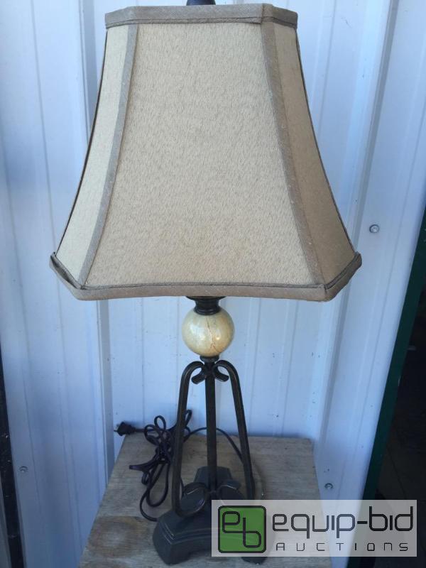 lot 65 image: Very nice decorative lamp iron and marble wit...