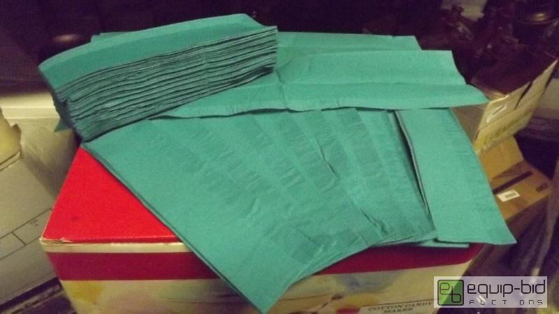 lot 7443 image: Sysco trimline dinner napkins 13&quotx17&quo...