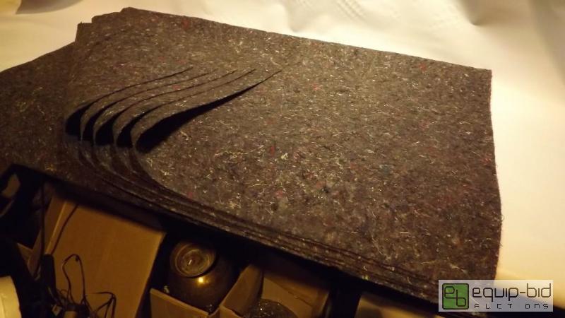 lot 7673 image: 5 new 45&quot x 76&quot moving pads 1.3oz t...
