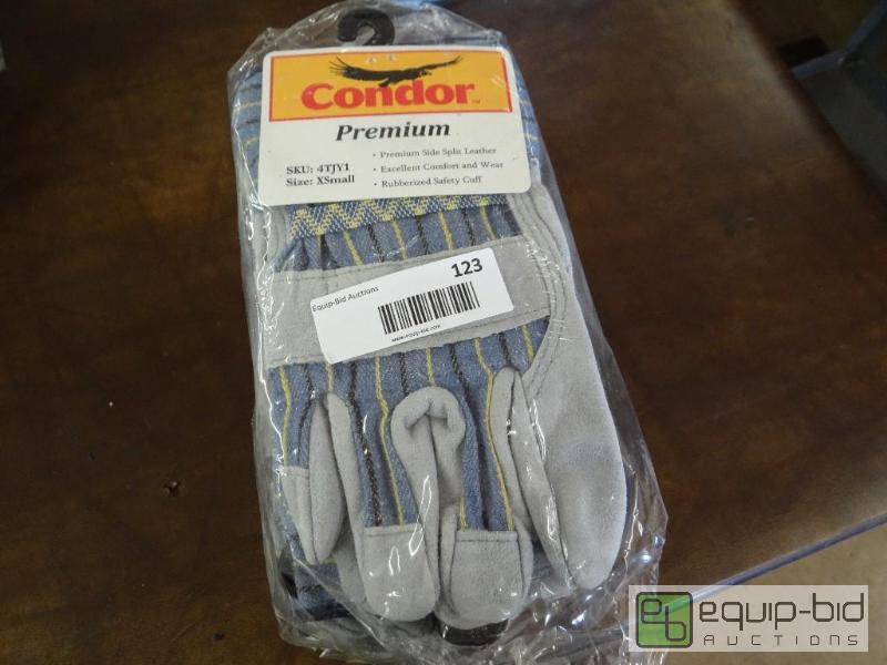 lot 123 image: 12 pairs of new Condor Premium XSmall side sp...