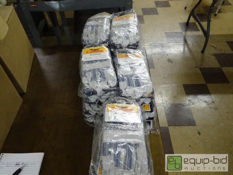 lot 150 image: Lot of 5 dozen Condor premium side split leat...