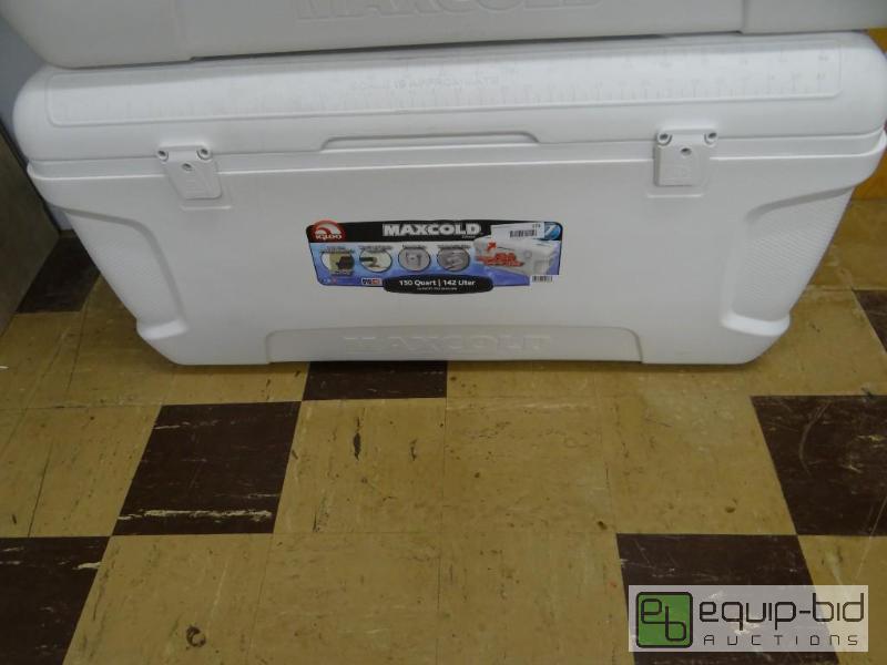 lot 173 image: LARGE Igloo MaxCold 150 qt cooler with fish r...