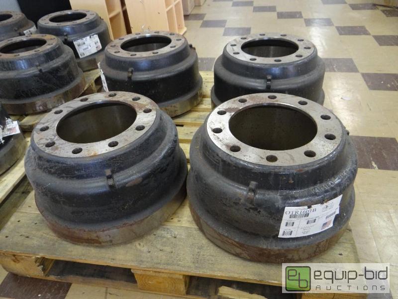 lot 182 image: Lot of 4 unused brake drums.  16.5 x 7 10-hol...