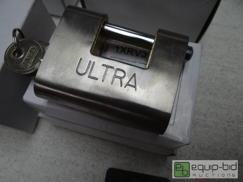 lot 224 image: Lot of 3 new ultra locks with keys....