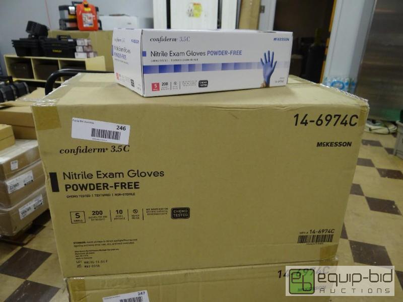lot 246 image: Case of 10 boxes of confiderm 3.8 Nitrile exa...