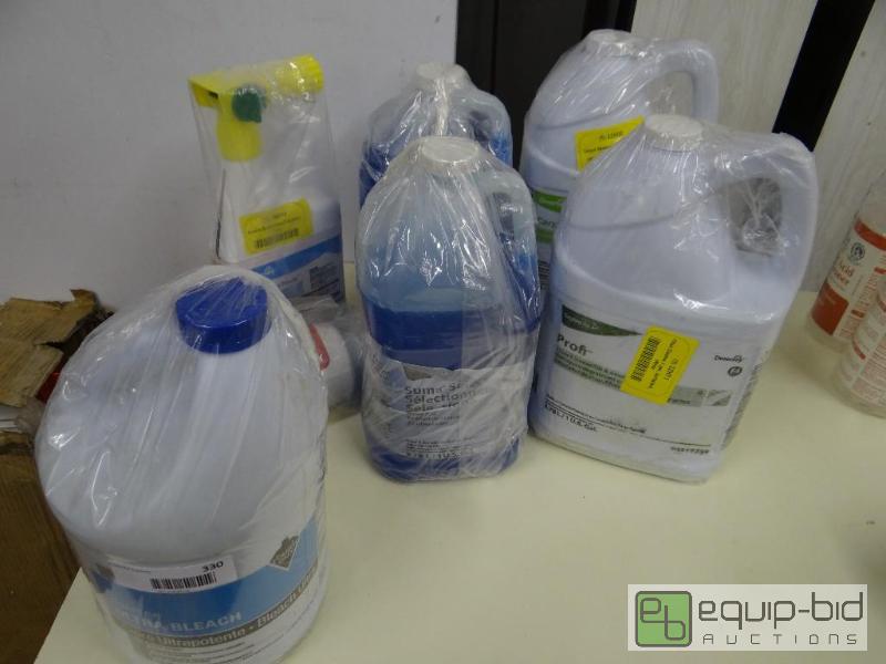lot 330 image: Lot of chemicals.  Carpet cleaner, bleach, fl...