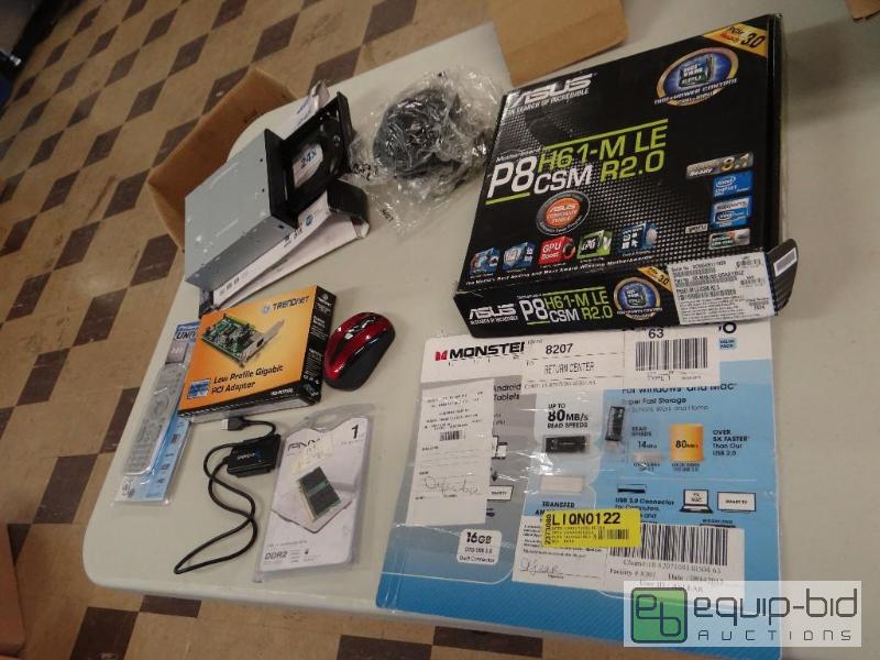 lot 404 image: Lot of computer hardware and items. Untested....
