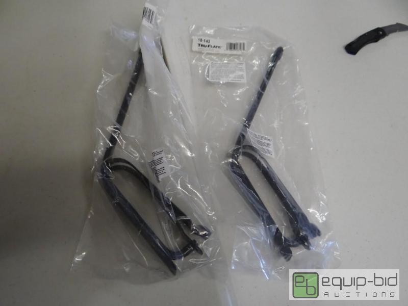 lot 436 image: Case of 10 new true-flate blow guns....