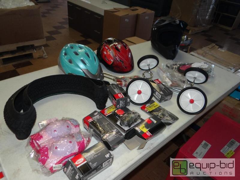 lot 454 image: Lot of bicycle items....