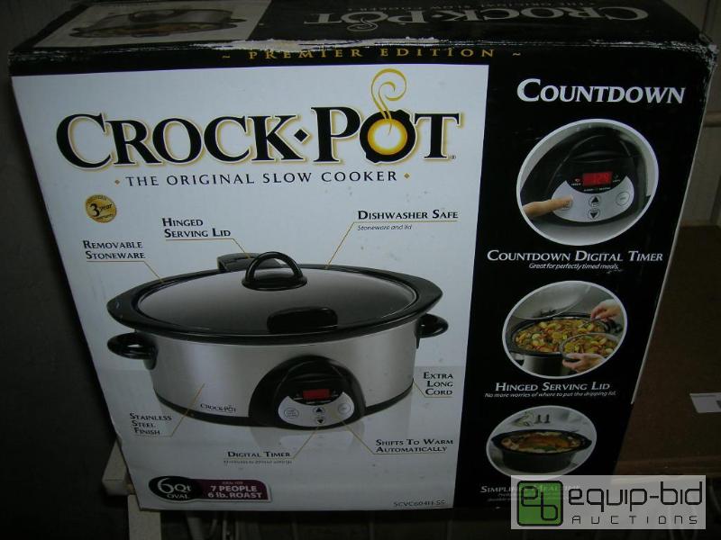 lot 626 image: New 6 Quart Crock Pot in Box