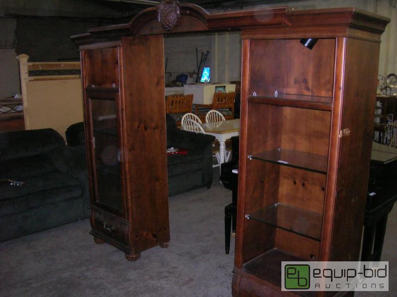lot 657 image: Three Piece Entertainment Center