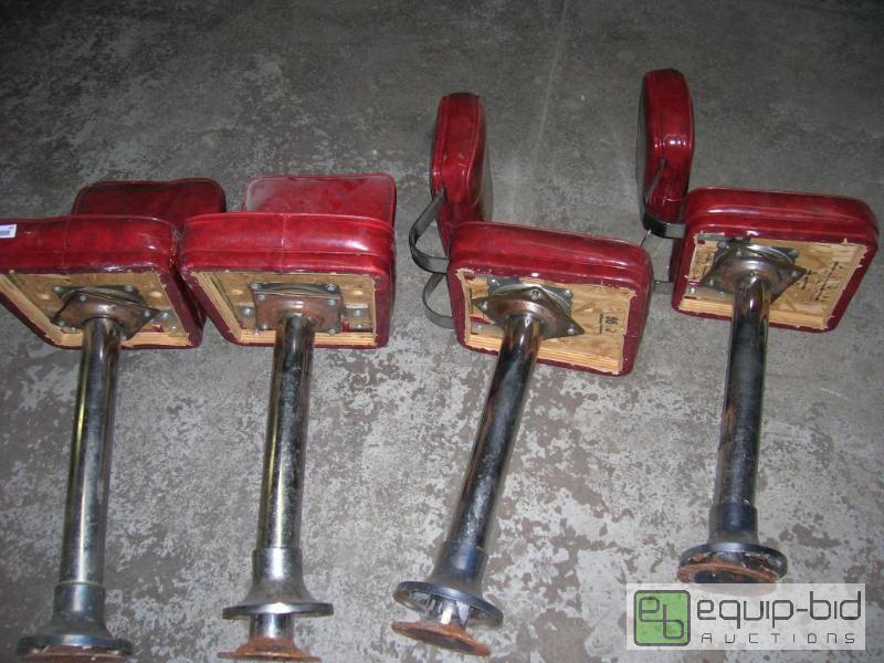 lot 662 image: 4 Vintage Padded Bar Stools Chrome Steel w Backs Floor Bolted