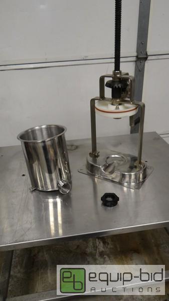 lot 266 image: Guide Series 15LB Sausage Stuffer
