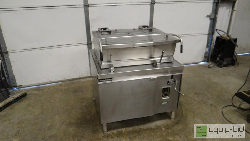 lot 267 image: Master Forge 30 Gal. Tilt Skillet