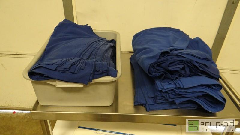 lot 358 image: Lot Of Cloth Napkins
