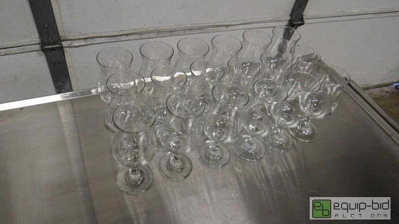 lot 366 image: Lot Of Glencairen Whiskey Glasses