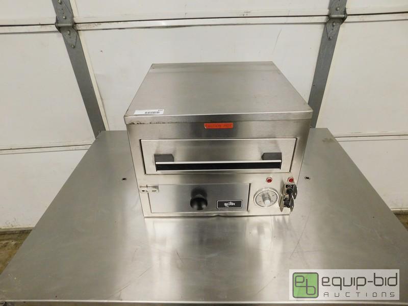 lot 450 image: Star Bun Warmer 120 Volt