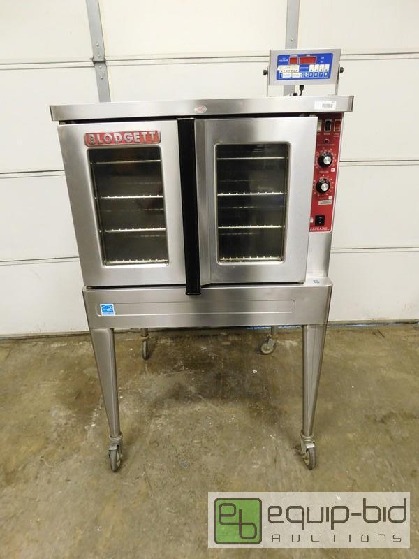 lot 457 image: Blodgett Single Convection Oven On Legs