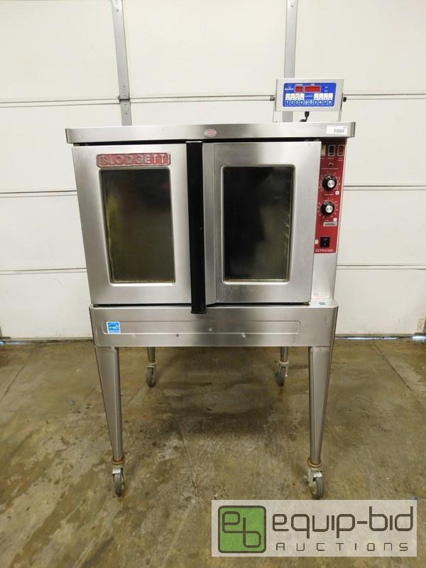 lot 463 image: Blodgett Single Convection Oven On Legs