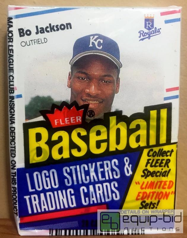 lot 1029 image: 1988 Fleer bO jACKSON on front of a 28 card cello pack