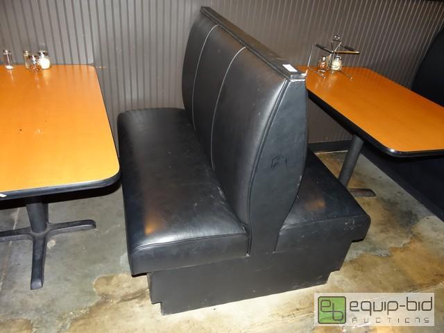 lot 533 image: Double Black Vinyl Booth