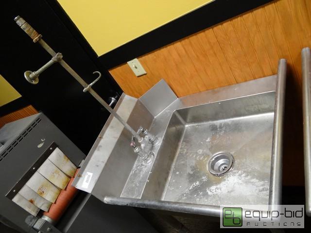 lot 587 image: Stainless Steel Dishwasher Dirty Side Table