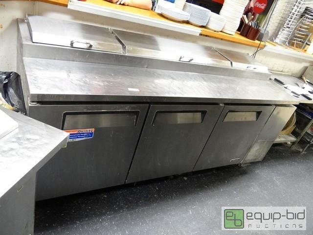 lot 607 image: True 93 Inch Pizza Prep Table