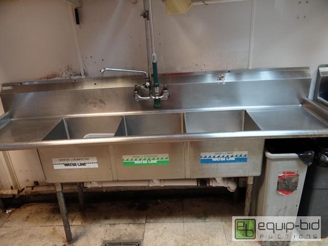 lot 618 image: Stainless Steel 3 Bay Sink with Drain Boards