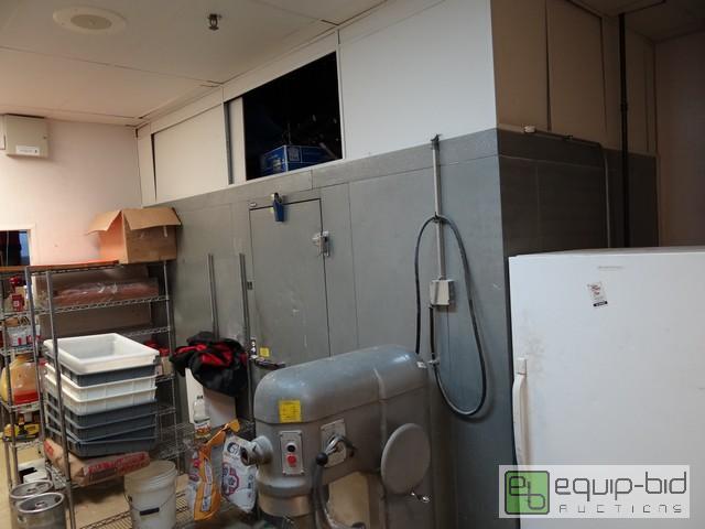 lot 648 image: Norlake Walk In Cooler With Floor