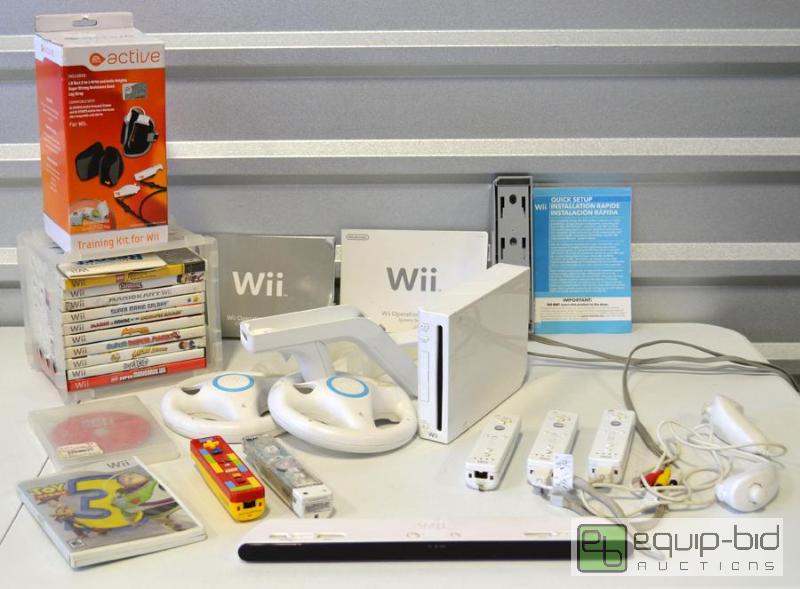lot 2027 image: Wii