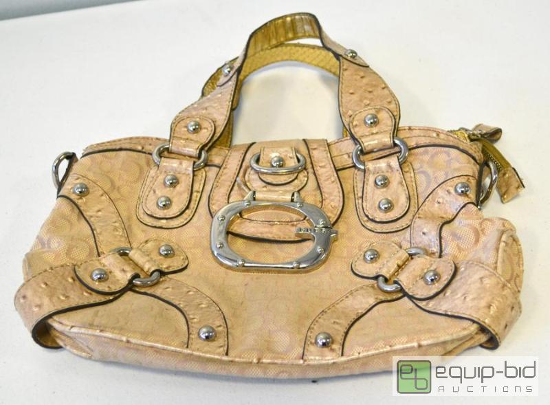 lot 2035 image: Guess Handbag