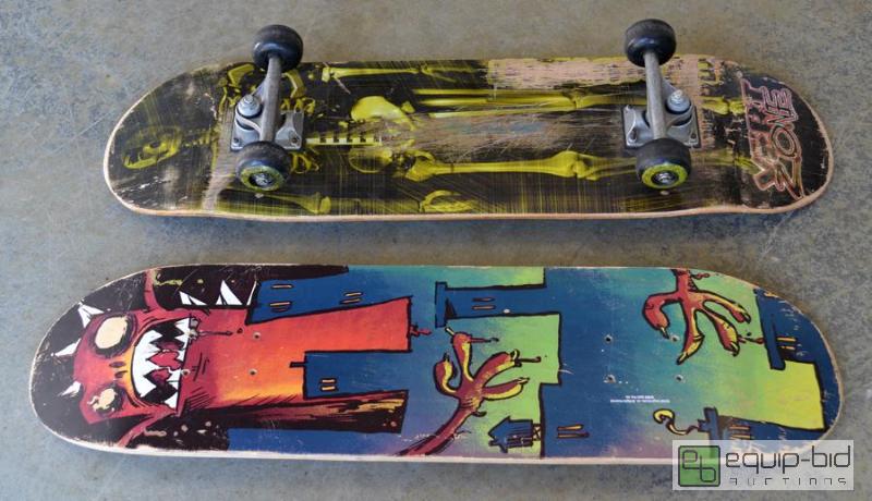 lot 2058 image: 2 Skateboards