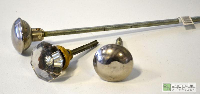 lot 2063 image: Antique, Glass Door Knob
