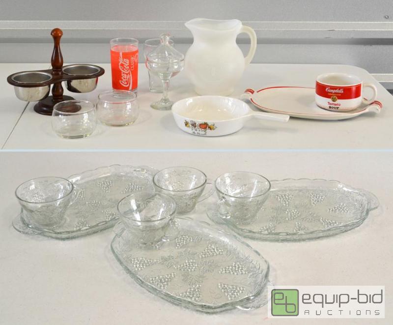 lot 2070 image: Vintage Items