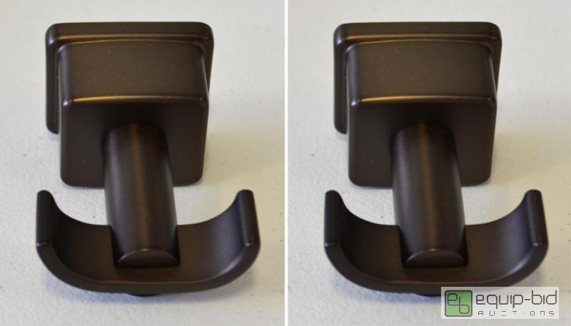 lot 5057 image: 2 Robe Hooks